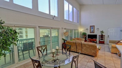 129 E Morningside Dr in South Padre Island, TX - Building Photo - Building Photo