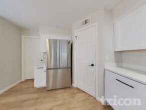 6915 Eastford Pl NW in Albuquerque, NM - Building Photo - Building Photo