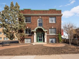 2737 Blaisdell Ave in Minneapolis, MN - Building Photo