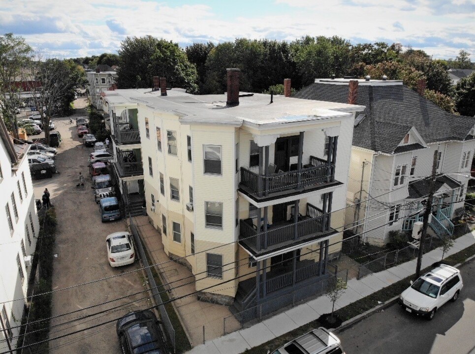 151-153 Bailey St in Lawrence, MA - Foto de edificio