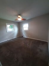 1508 Lincoln Rd in Bettendorf, IA - Building Photo - Building Photo