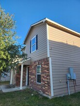 1013 Woodward Ct in Jarrell, TX - Building Photo - Building Photo