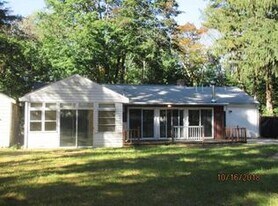 767 Cedar St in Walpole, MA - Building Photo