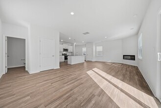 1366 37th Ave Lane NE in Hickory, NC - Building Photo - Building Photo