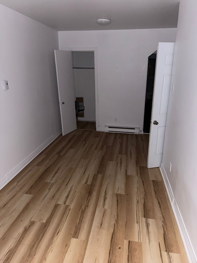 property at 9461 Rue de Martigny