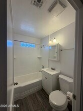 712 W Taylor St in Phoenix, AZ - Foto de edificio - Building Photo