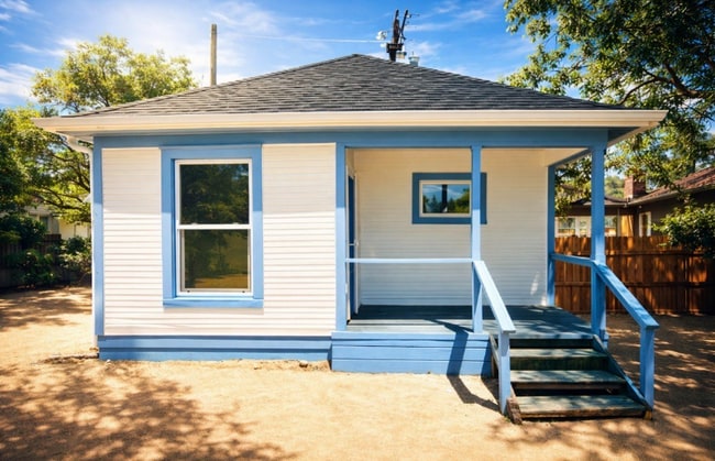 property at 908 W Colorado Ave