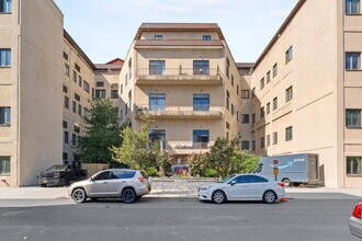 75 LIBERTY Ave in Jersey City, NJ - Building Photo - Building Photo