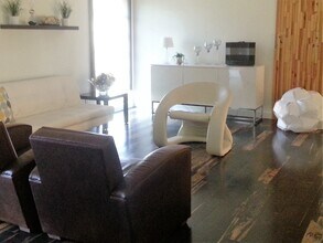 7108 NW 66th St in Tamarac, FL - Building Photo - Building Photo