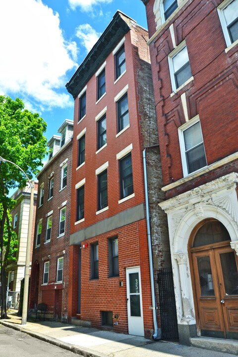 35 N Margin St in Boston, MA - Building Photo