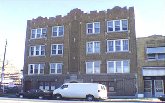 4742 W McLean Ave Apartments