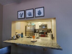 2579 Countryside Blvd in Clearwater, FL - Building Photo - Building Photo