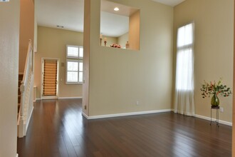 35 Belize Ct in Tracy, CA - Building Photo - Building Photo