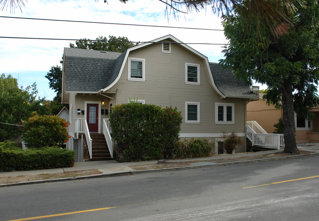 1515 Pine in Martinez, CA - Building Photo