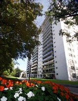 22 Oakmount in Toronto, ON - Building Photo