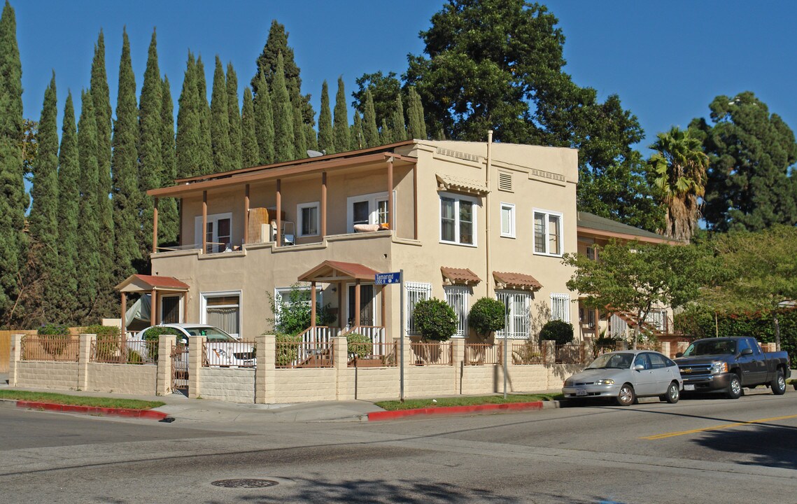 5917 Fountain Ave in Los Angeles, CA - Building Photo