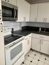 5700 NW 2nd Ave in Boca Raton, FL - Building Photo - Building Photo