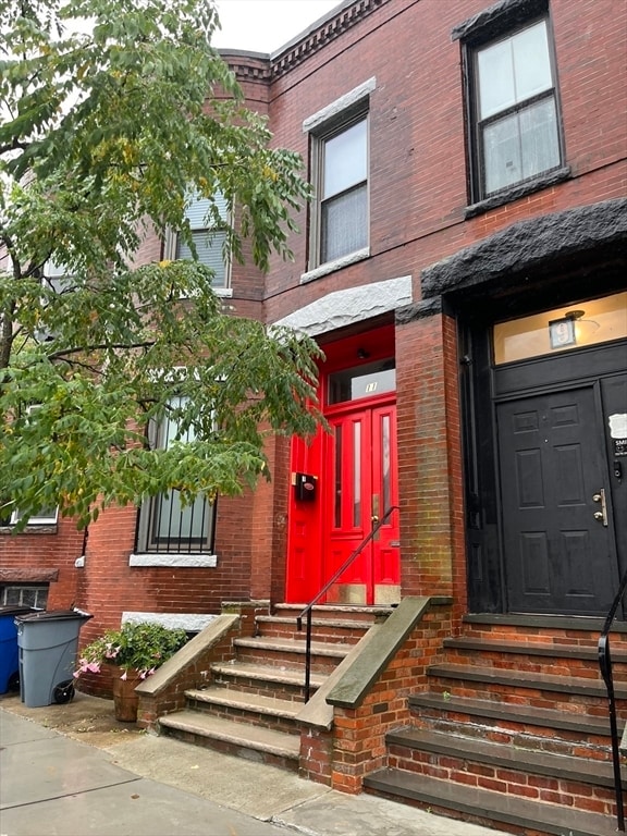 11 Winthrop St in Boston, MA - Building Photo - Building Photo