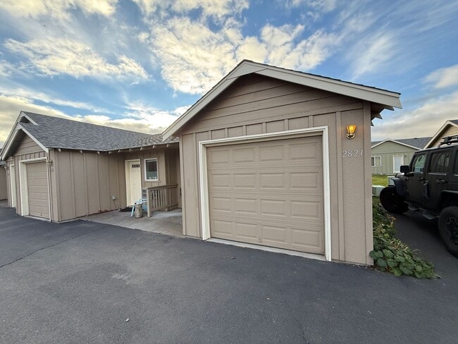 property at 2821 SW 21st St
