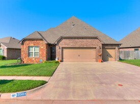 17304 Ridgewood Dr in Edmond, OK - Building Photo