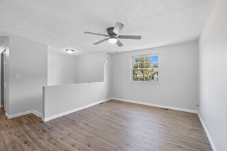 7 Waterside Way in Covington, KY - Building Photo - Building Photo