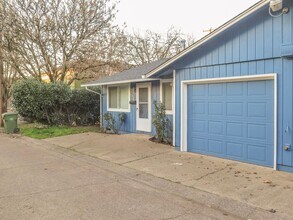 240 19th St SE in Salem, OR - Building Photo - Building Photo
