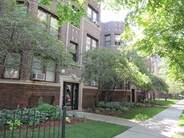 Astoria Apartments in Chicago, IL - Building Photo - Building Photo