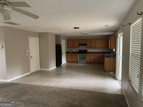 5549 Sable Way in Atlanta, GA - Building Photo - Building Photo