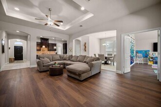 909 Thistle Hl Trl in Weatherford, TX - Building Photo - Building Photo