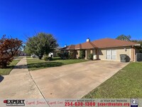 2909 Bluebonnet Dr in Killeen, TX - Foto de edificio - Building Photo