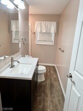 212 Mountain Ave, Unit #2 in Bound Brook, NJ - Foto de edificio - Building Photo