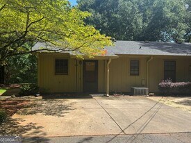 625 Epps Bridge Pkwy in Athens, GA - Building Photo