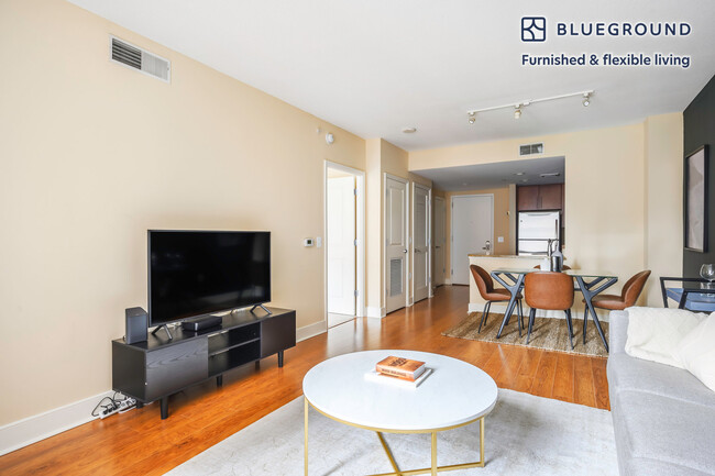 425 L St NW, Unit FL6-ID198 in Washington, DC - Building Photo - Building Photo