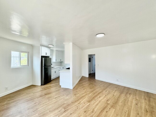 property at 340 W 87th St