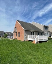 10 Spring Hill Ln in Mountville, PA - Building Photo - Building Photo