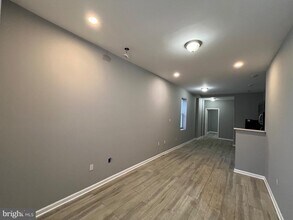 3200 W Arizona St in Philadelphia, PA - Building Photo - Building Photo