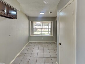 4315 Sloangate Dr in Spring, TX - Foto de edificio - Building Photo