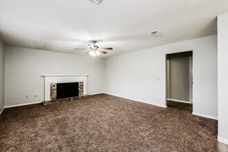 10218 Ash Fork Dr in Houston, TX - Building Photo - Building Photo