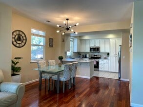 2221 Golden Crest Commons in San Jose, CA - Building Photo - Building Photo