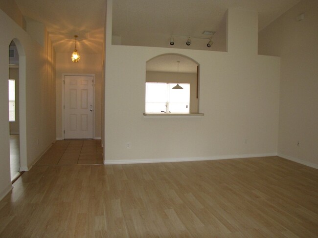 18 Puritan Ln in Palm Coast, FL - Building Photo - Building Photo