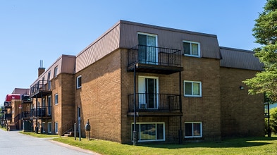 86 Gaston Road in Dartmouth, NS - Building Photo - Building Photo