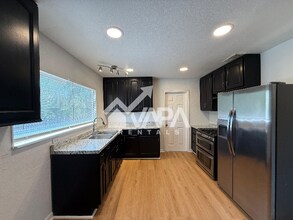 9418 Shields Dr in San Antonio, TX - Building Photo - Building Photo