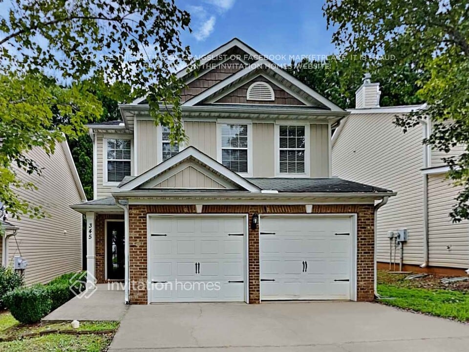 345 Hidden Creek Ln in Canton, GA - Building Photo