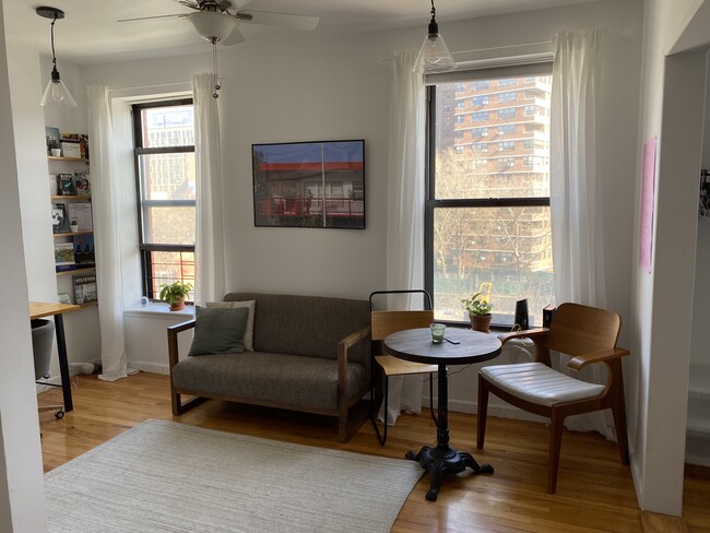 27 Essex St | Rentals in New York, NY