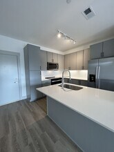 542 Southgate Ave in Nashville, TN - Foto de edificio - Building Photo