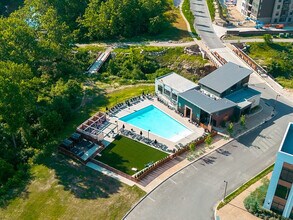 South Bank at Quarry Trails in Columbus, OH - Building Photo - Building Photo