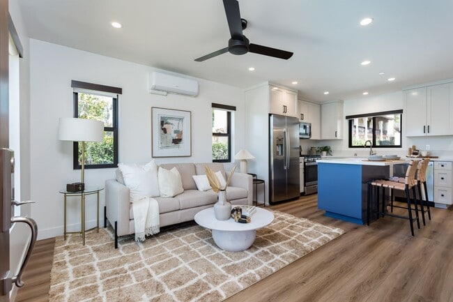 2610-2612 Juan St in San Diego, CA - Building Photo - Building Photo