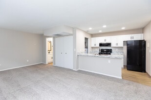 Market Mohawk Apartments in Columbus, OH - Building Photo