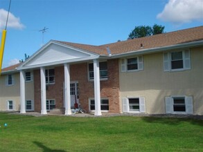 705 3rd St in Monticello, MN - Building Photo - Building Photo