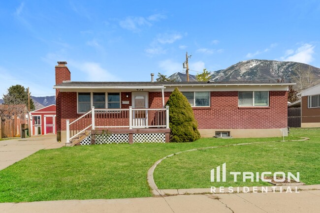 property at 434 E Ave
